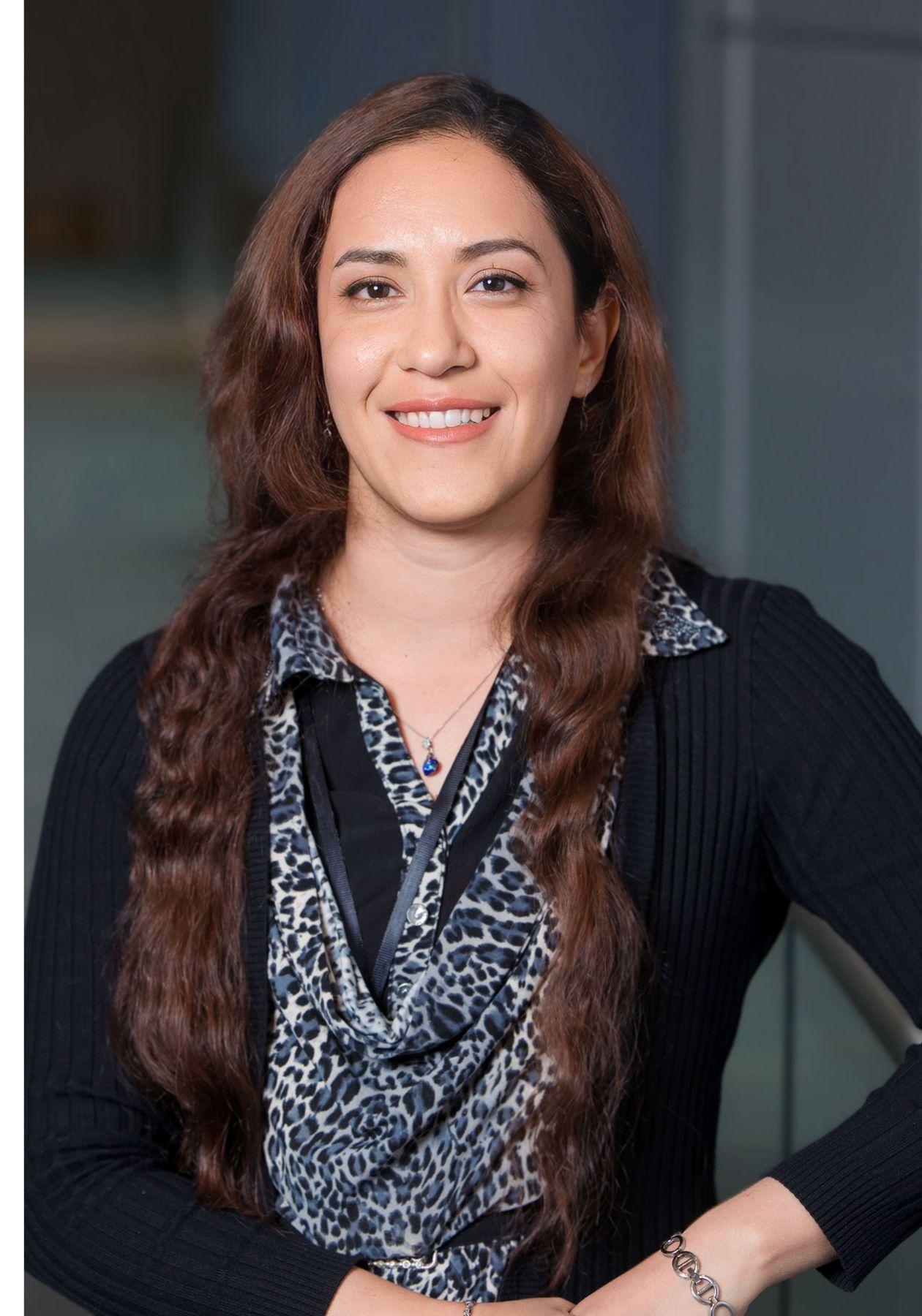 A picture of Atefeh smiling.